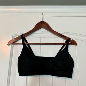 BNWT Soma Embraceable Reversible Bralette - size M